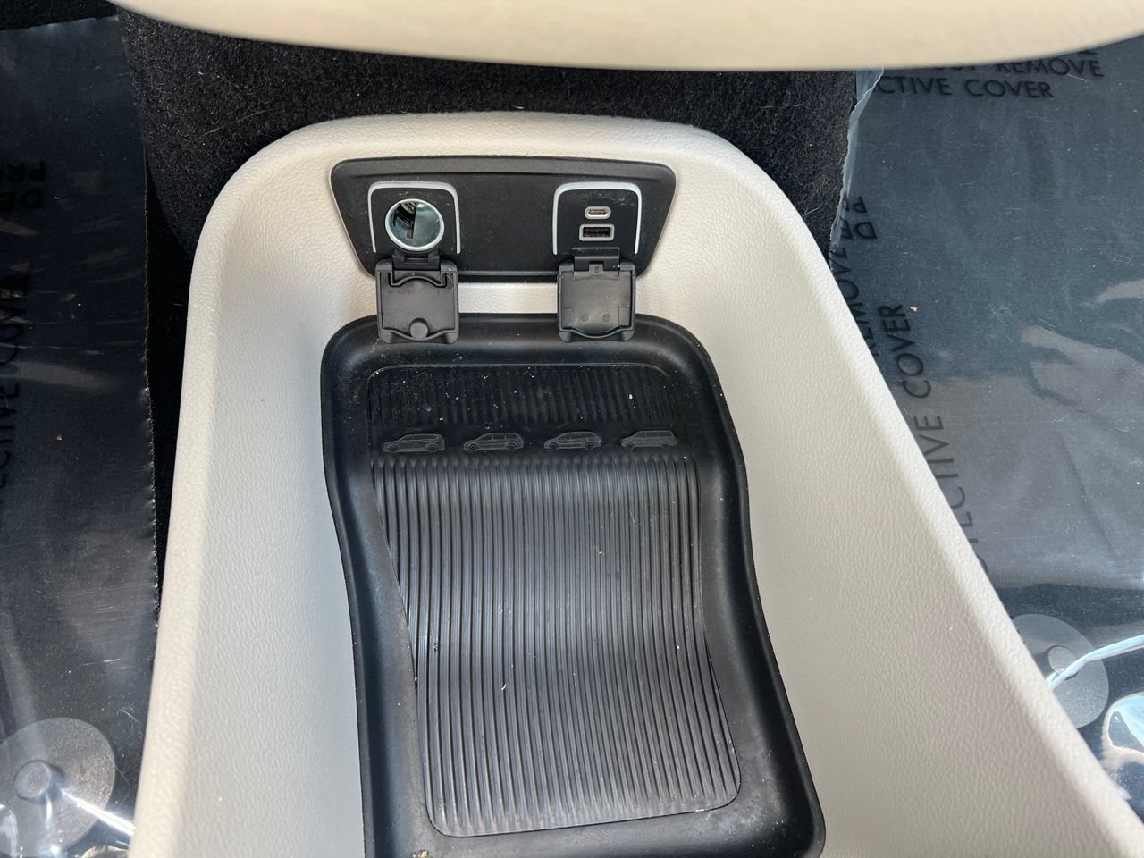 Used 2021 Chrysler Pacifica Touring-L FWD image 36