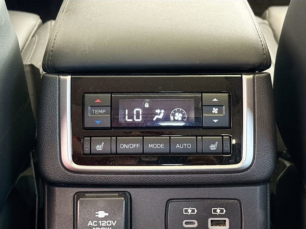 Used 2025 Subaru Ascent Bronze Edition image 26