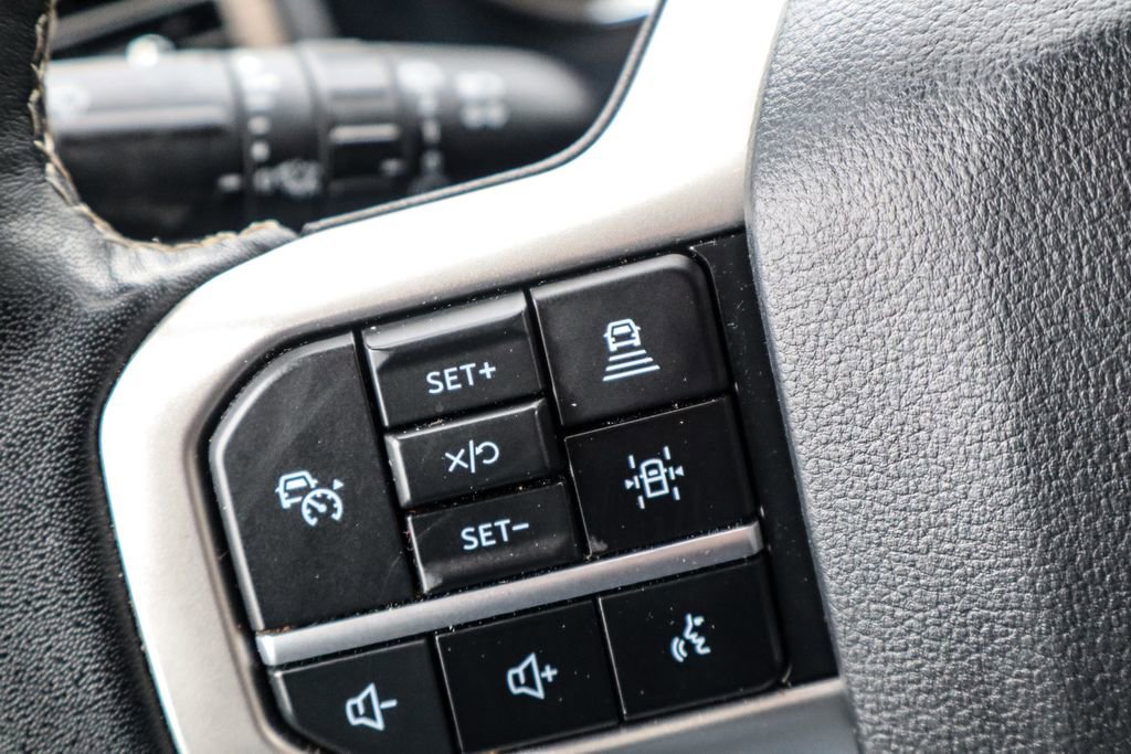 Used 2024 Ford Expedition Limited image 28