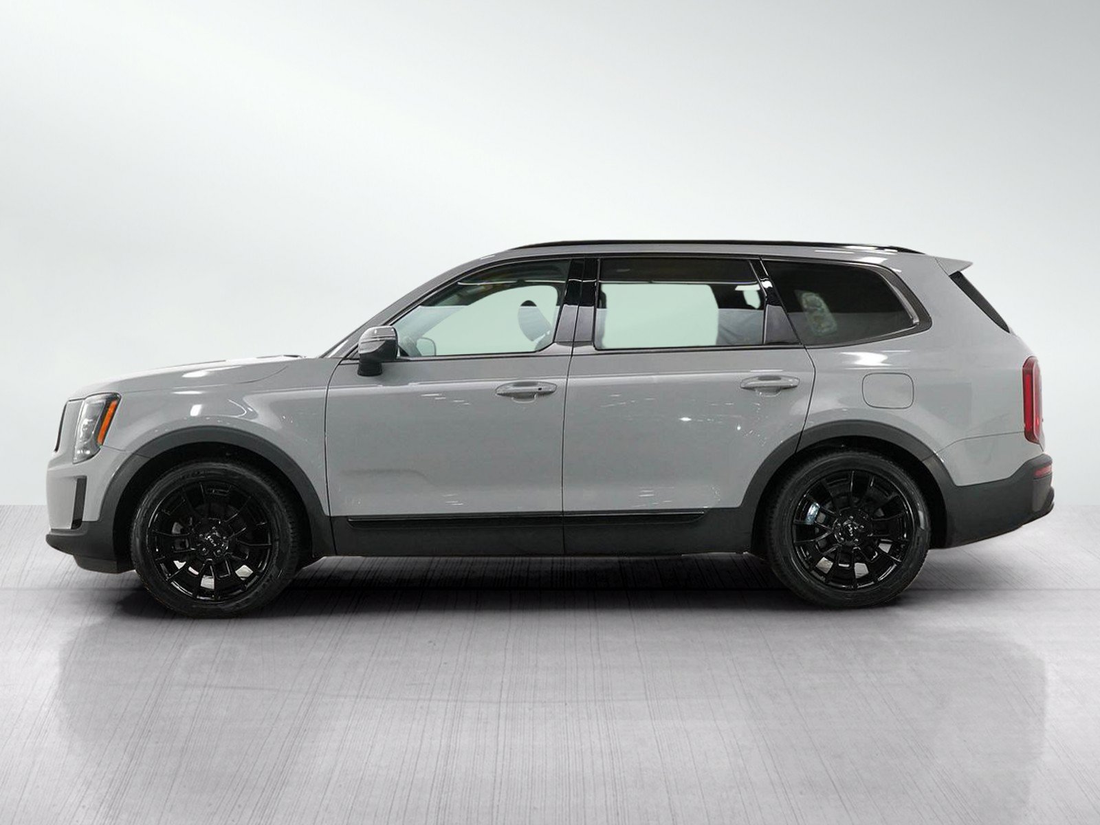 Used 2022 Kia Telluride EX w/ EX Premium Package AWD/4WD image 2