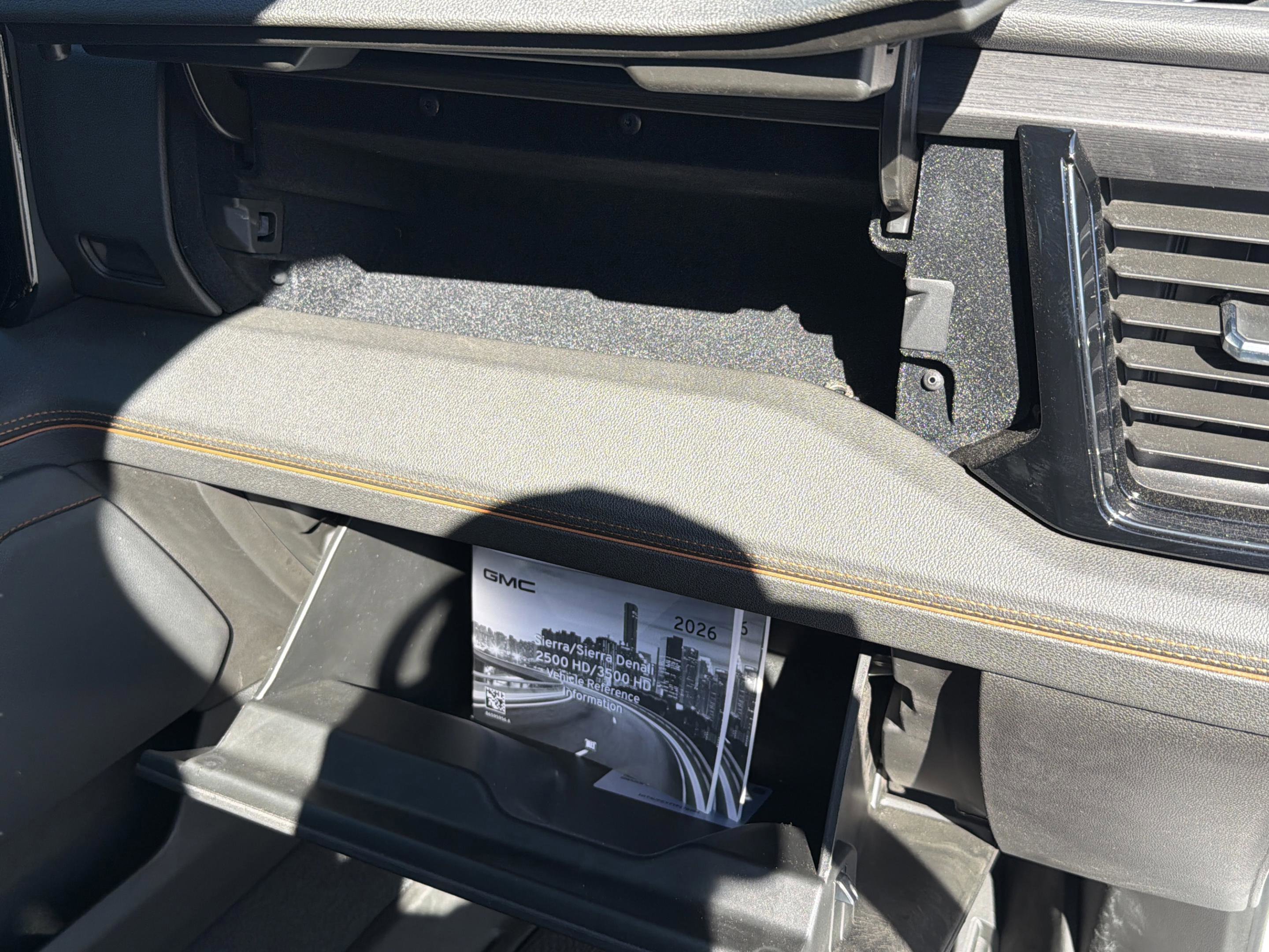 Used 2026 GMC Sierra 2500 AT4 image 33