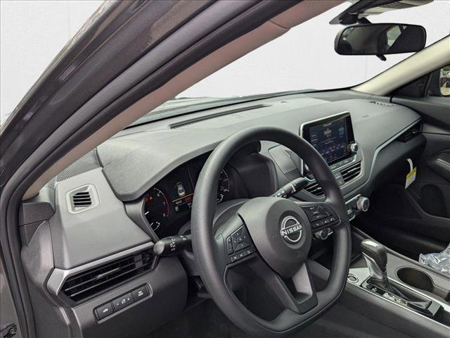 New 2025 Nissan Altima 2.5 S image 3