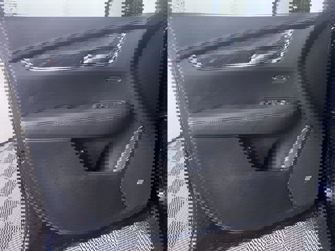 Certified 2022 Cadillac XT5 Premium Luxury w/ Technology Package image 12