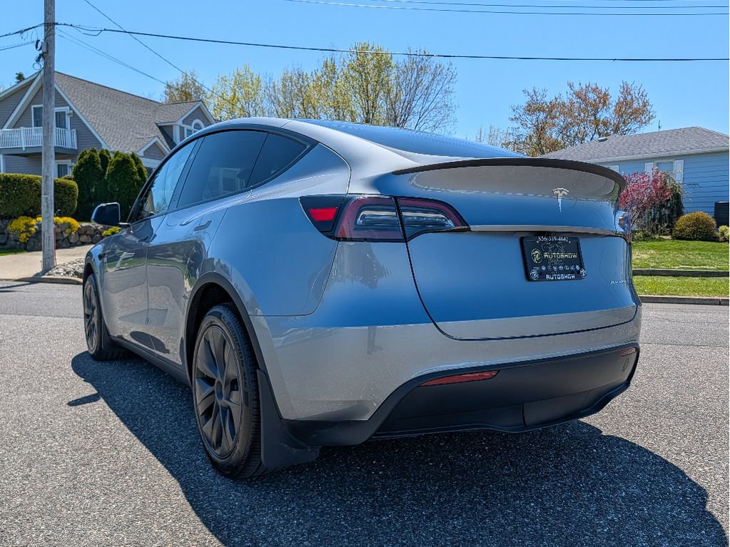 Used 2024 Tesla Model Y Long Range image 8