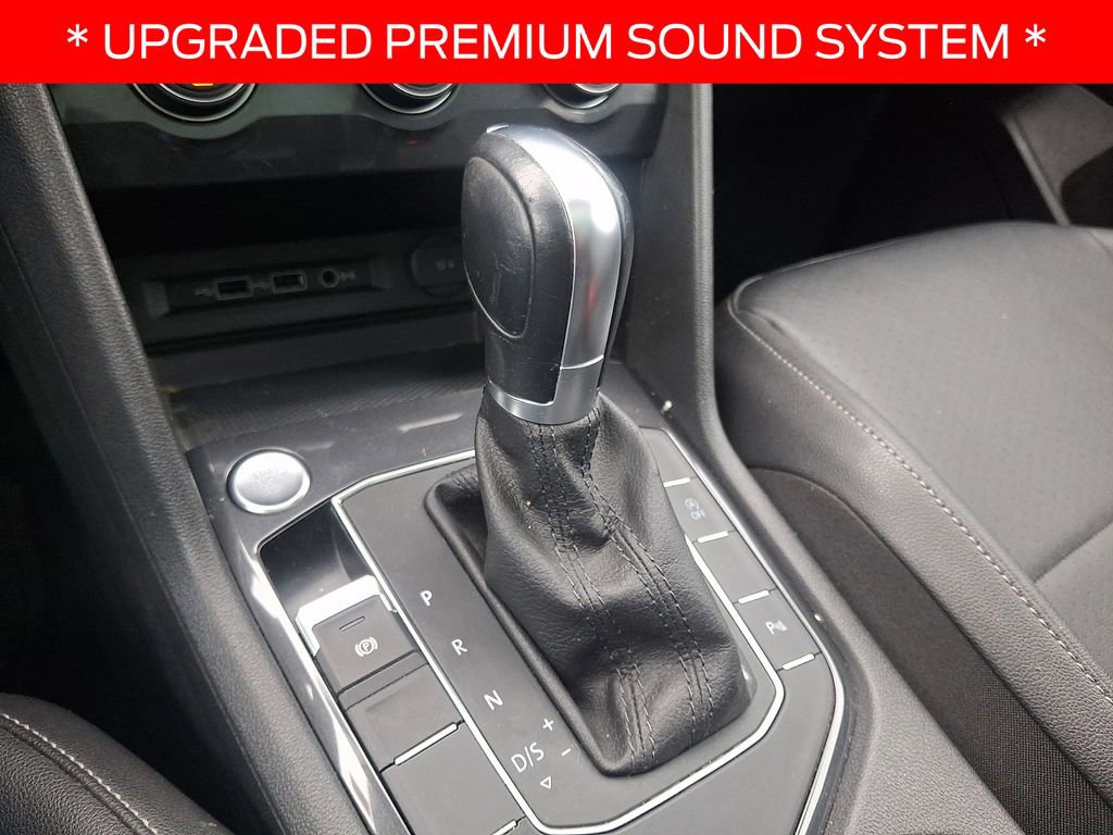 Used 2019 Volkswagen Tiguan SEL image 15