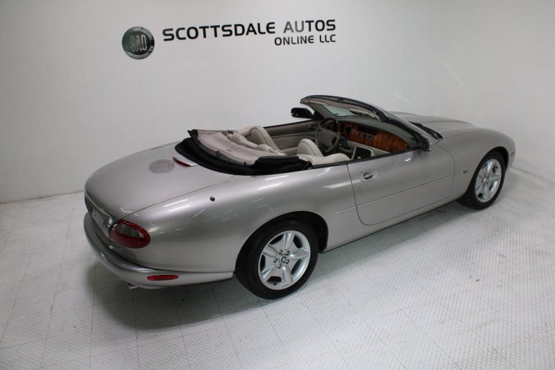 Used 1999 Jaguar XK8 Convertible RWD image 21