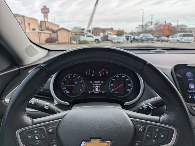 Used 2022 Chevrolet Malibu LT w/ Leather Package image 27