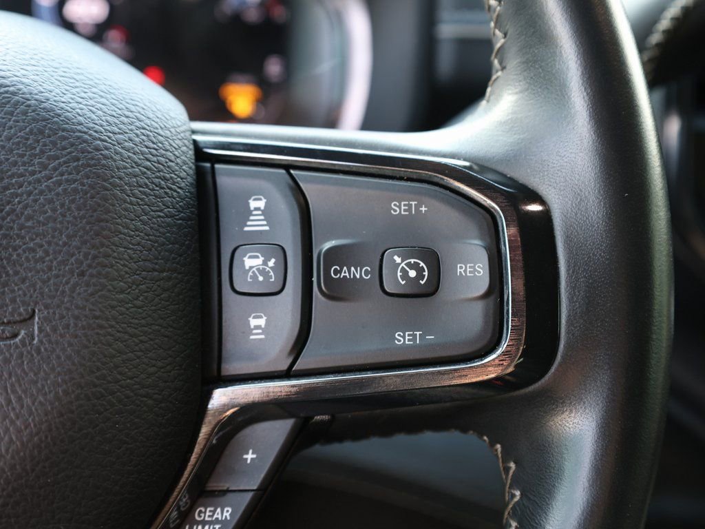 Used 2023 RAM 3500 Limited AWD/4WD image 40