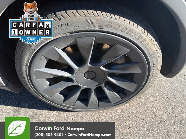 Used 2024 Tesla Model Y Long Range AWD/4WD image 13