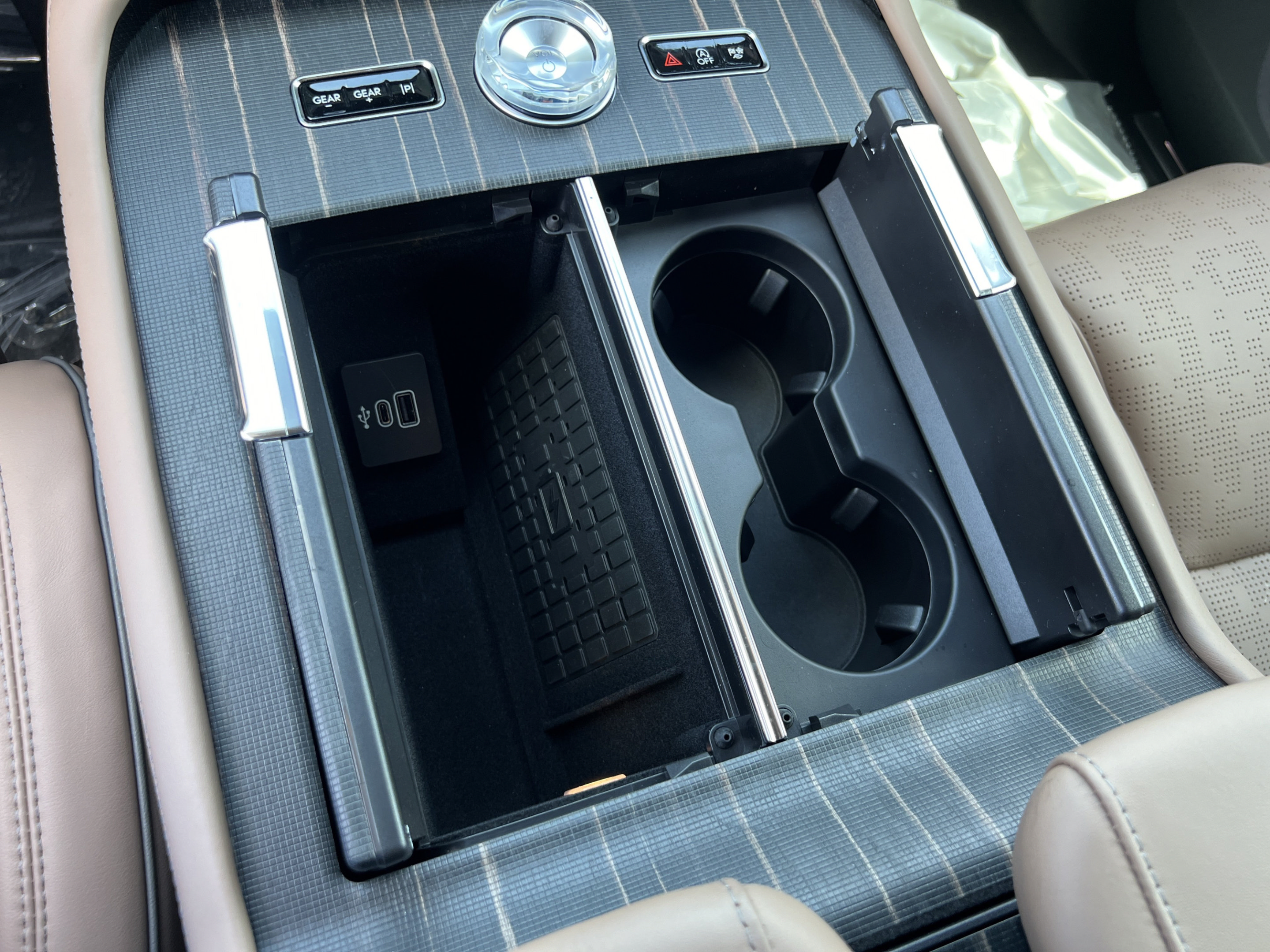 New 2026 Lincoln Navigator Black Label AWD/4WD image 15