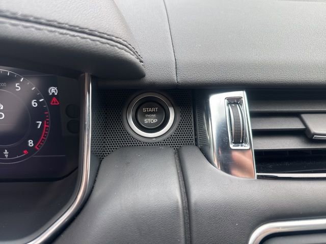 Used 2021 Land Rover Range Rover Sport HST image 24