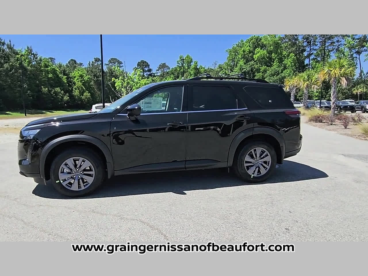New 2026 Nissan Pathfinder SV FWD image 24