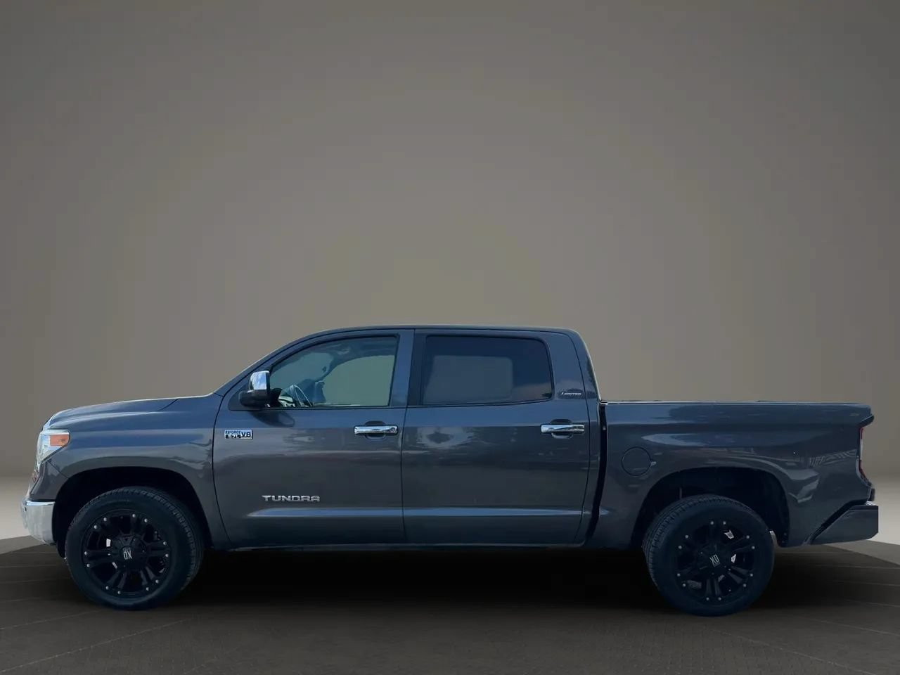 Used 2014 Toyota Tundra Limited w/ Limited Premium Package AWD/4WD image 12