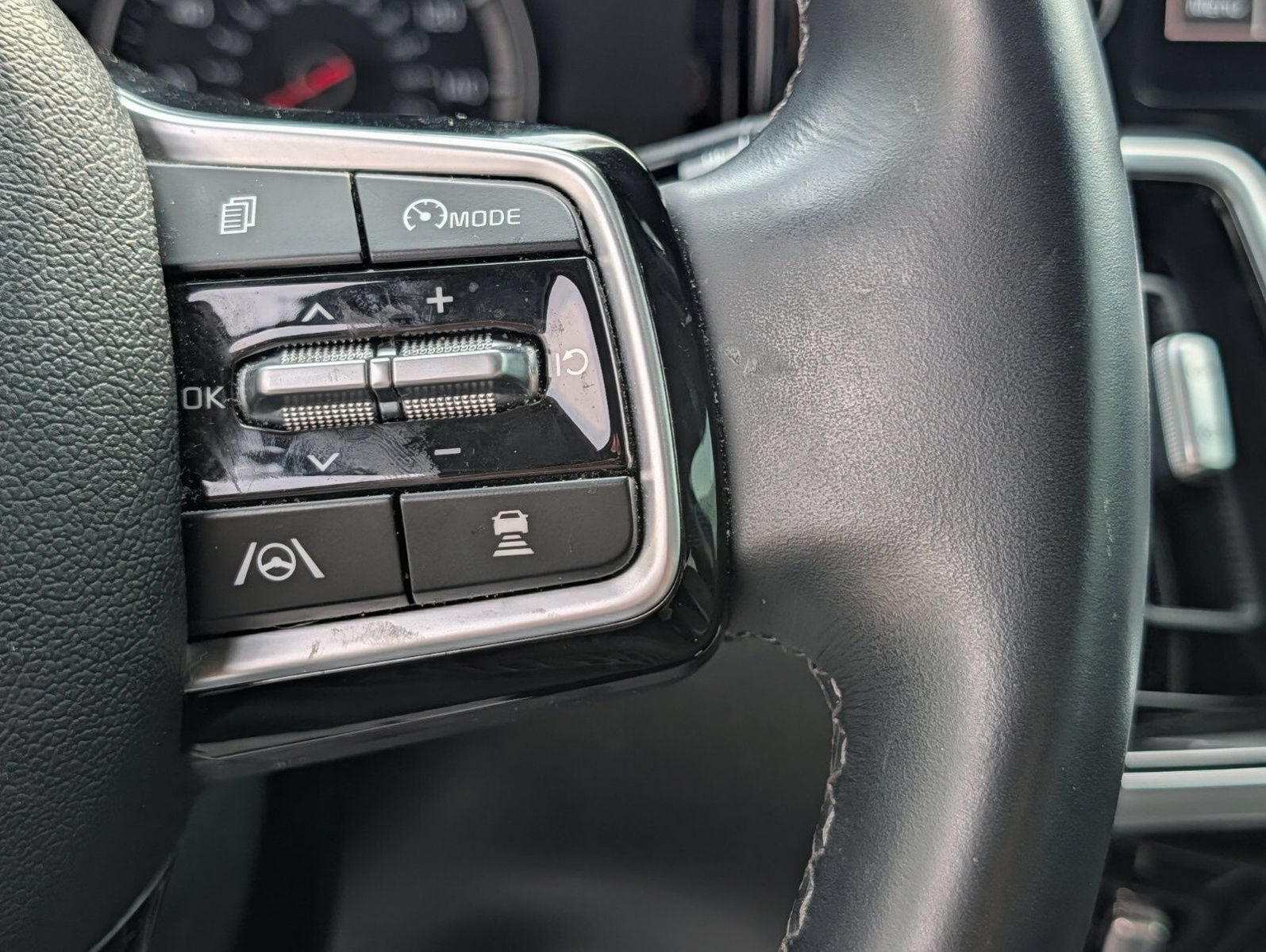 Used 2022 Kia Sorento SX AWD/4WD image 31