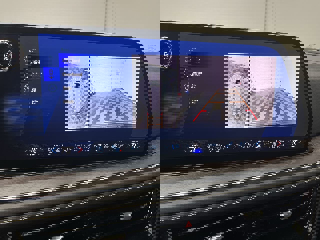 Certified 2025 Chevrolet Suburban Premier w/ Sun And Tow Package AWD/4WD image 5