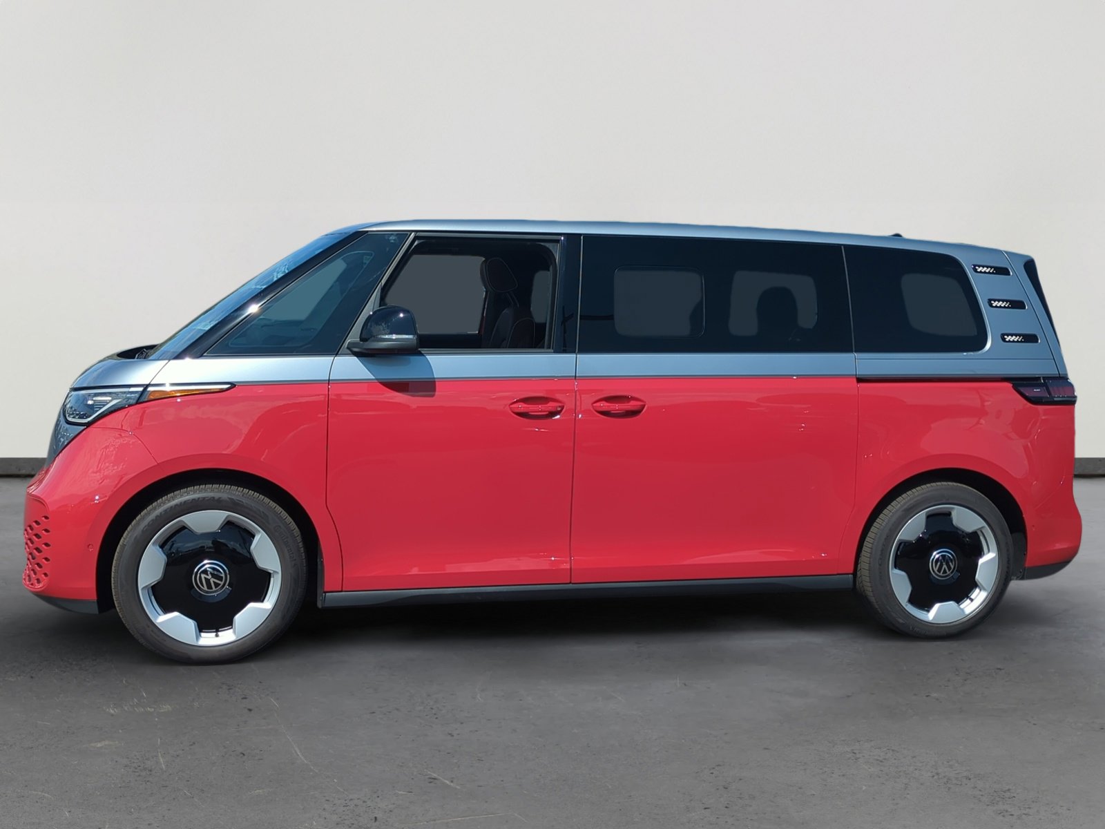 New 2025 Volkswagen ID. Buzz Pro S Plus RWD image 2