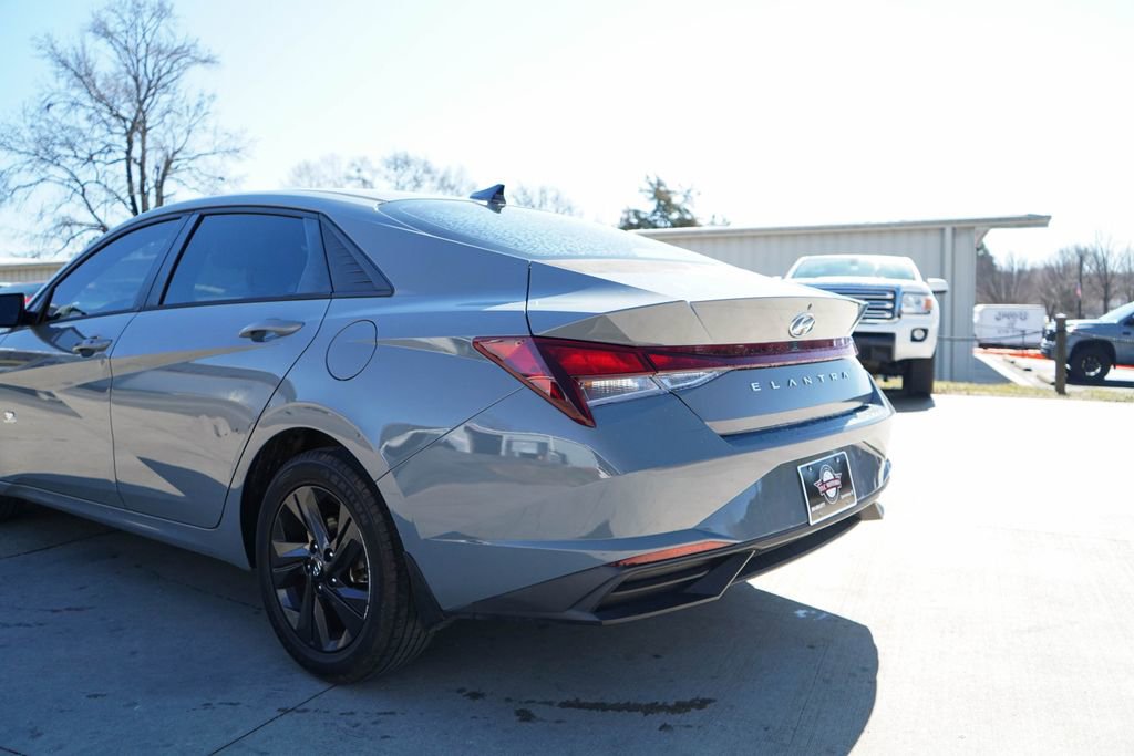 Used 2022 Hyundai Elantra SEL w/ Convenience Package image 14