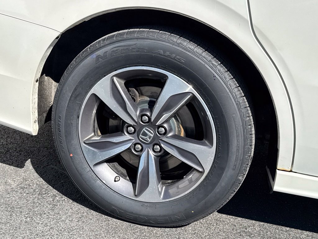 Used 2018 Honda Odyssey Touring image 9