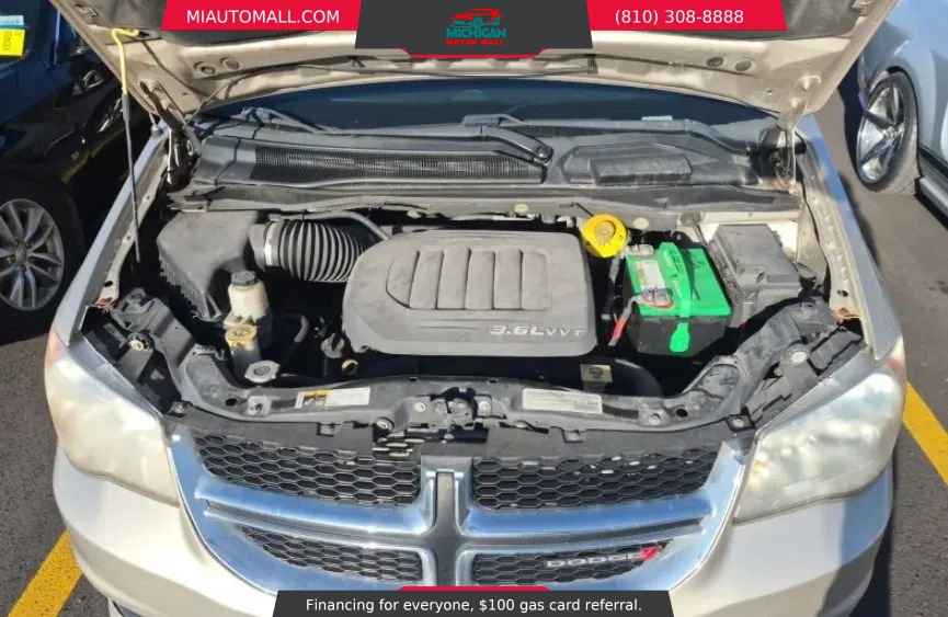 Used 2014 Dodge Grand Caravan SXT w/ UConnect Hands-Free Group FWD image 7