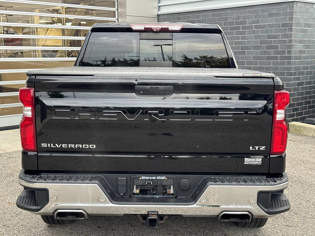 Used 2020 Chevrolet Silverado 1500 LTZ w/ LTZ Premium Package AWD/4WD image 5