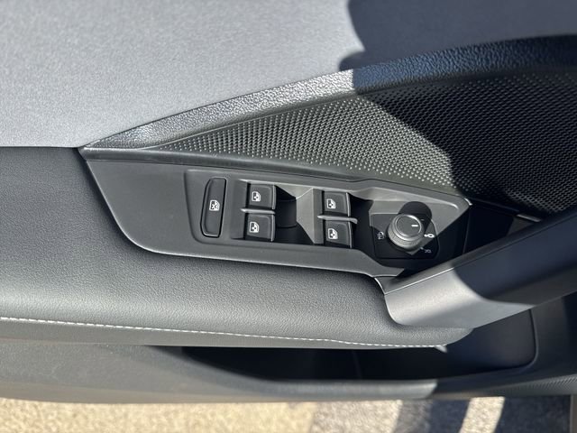 New 2026 Volkswagen Tiguan SE R-Line FWD image 24