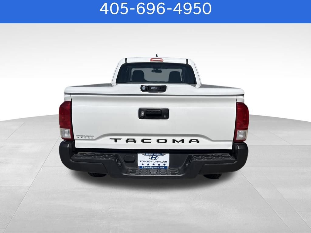 Used 2017 Toyota Tacoma SR image 5