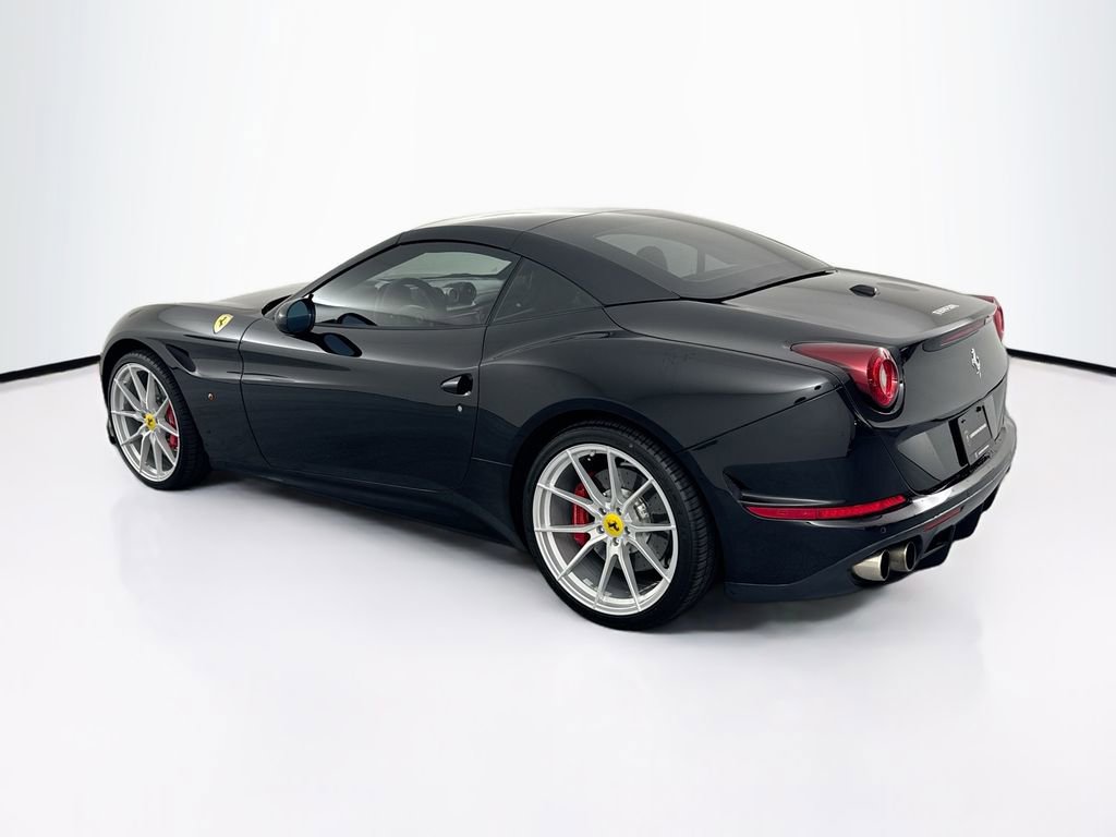 Used 2017 Ferrari California T image 43