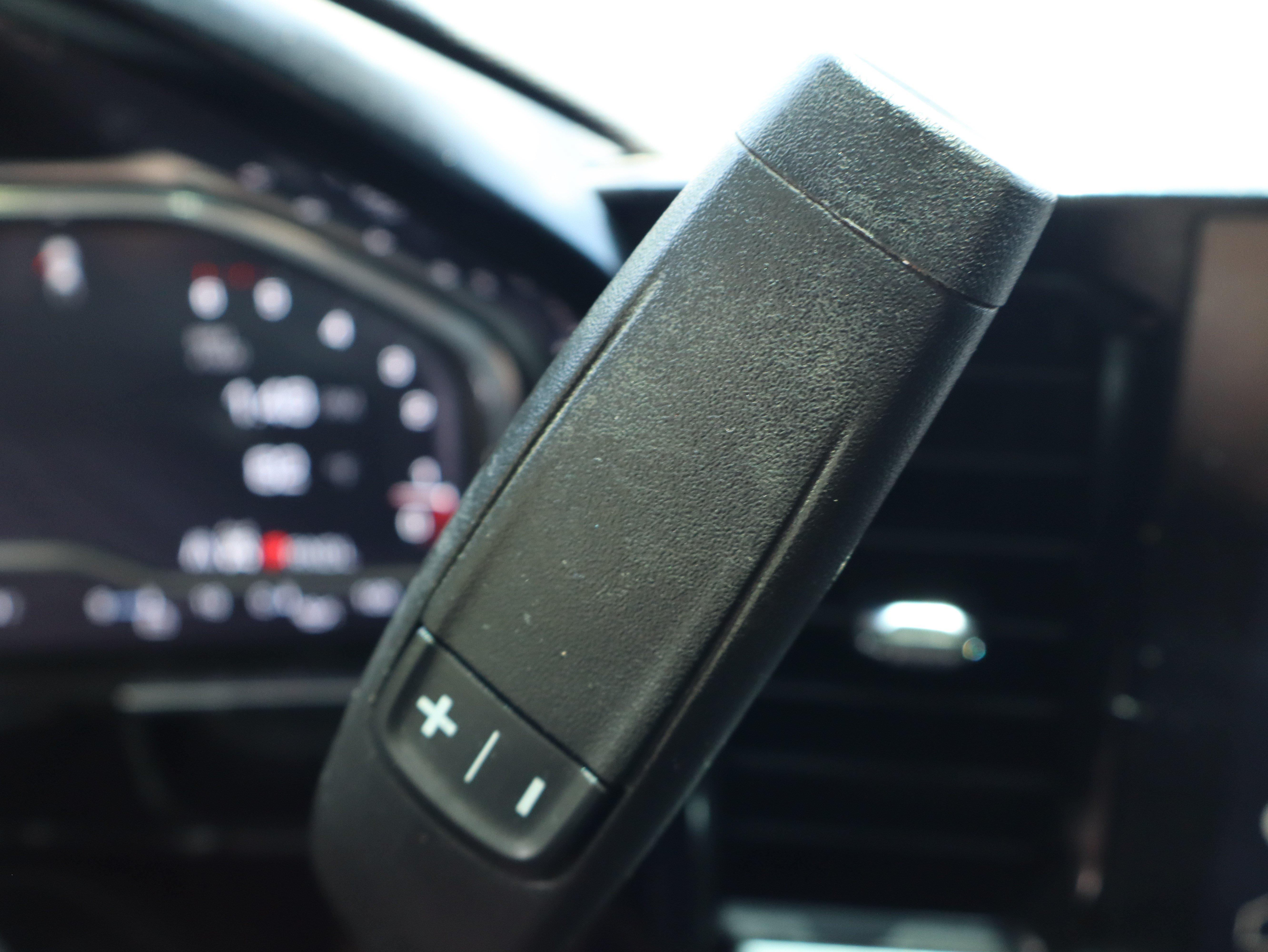 Used 2023 GMC Sierra 1500 Elevation AWD/4WD image 45