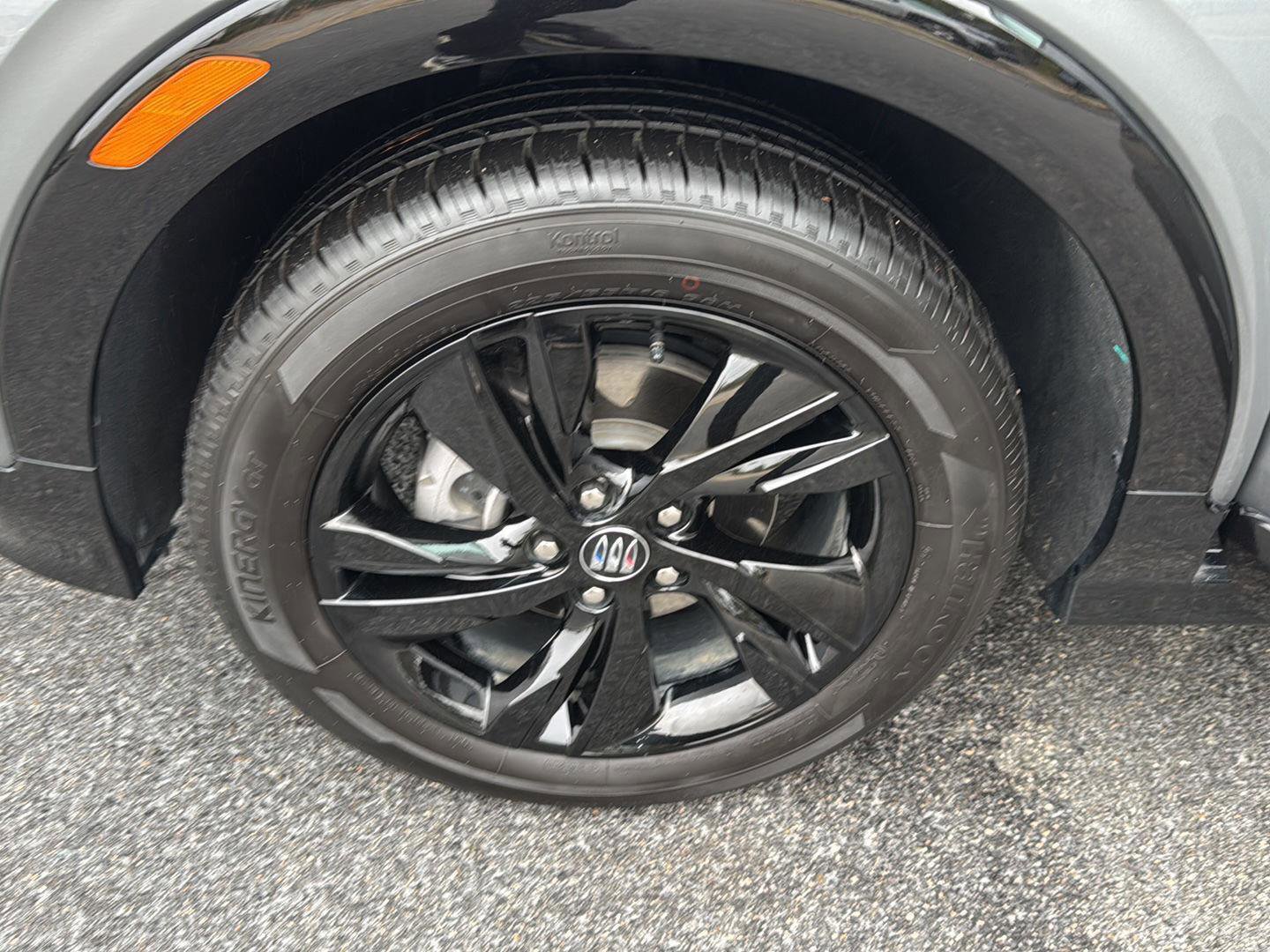 Used 2024 Buick Encore GX Sport Touring image 29