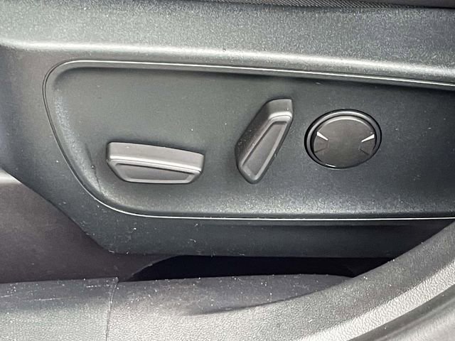 Certified 2020 Ford Escape SEL FWD image 18