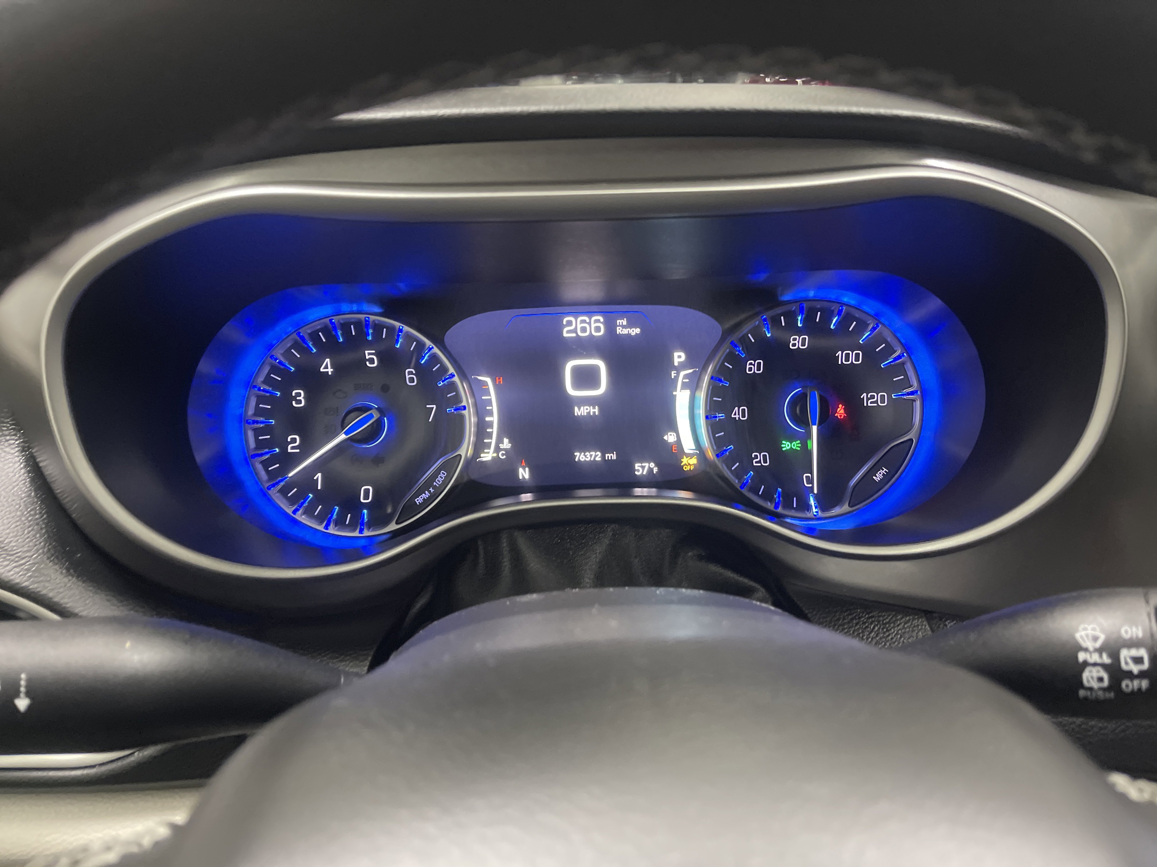 Used 2023 Chrysler Pacifica Touring-L image 30