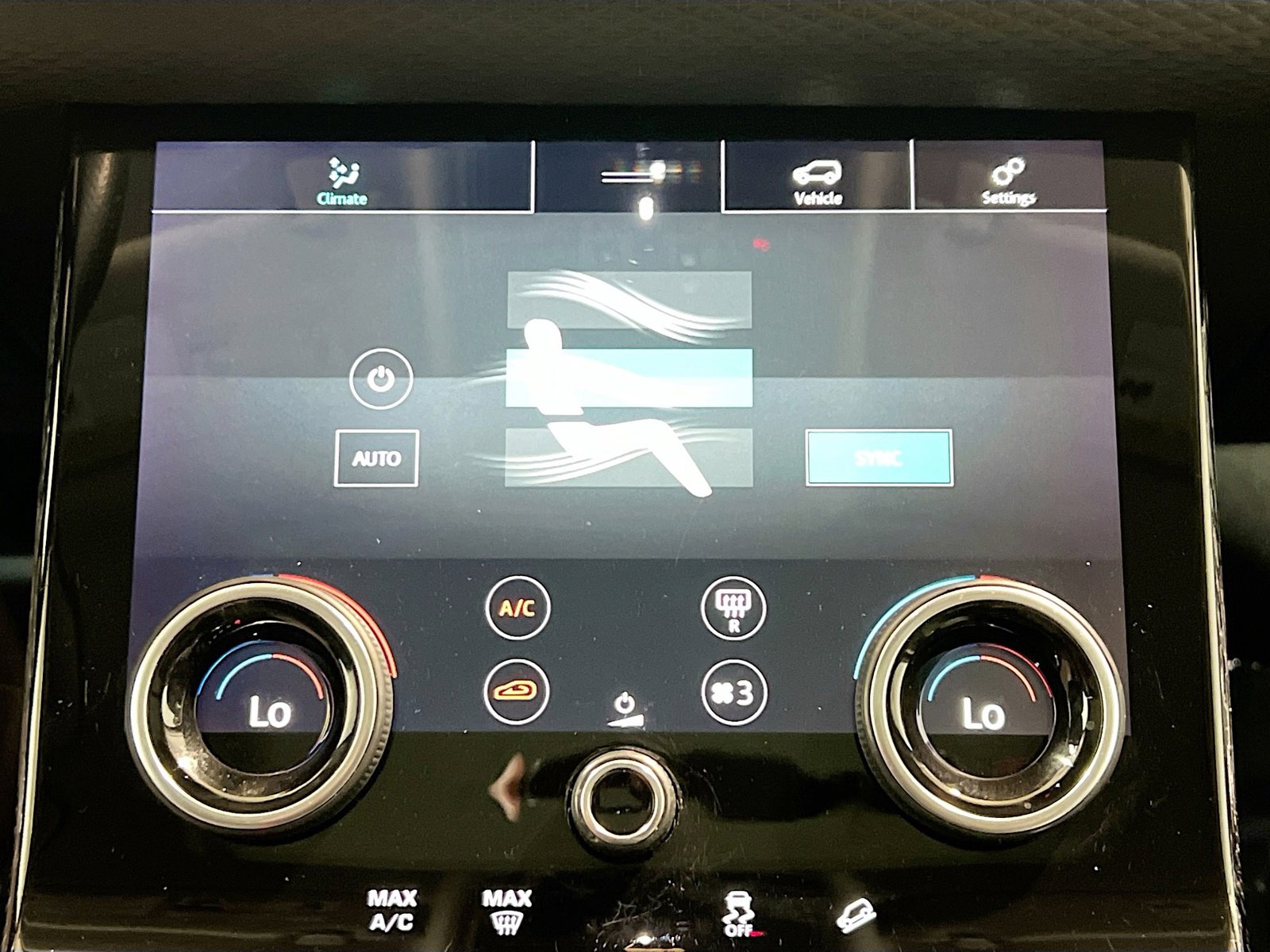 Used 2020 Land Rover Range Rover Velar S AWD/4WD image 12