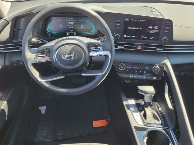 New 2026 Hyundai Elantra Blue image 6