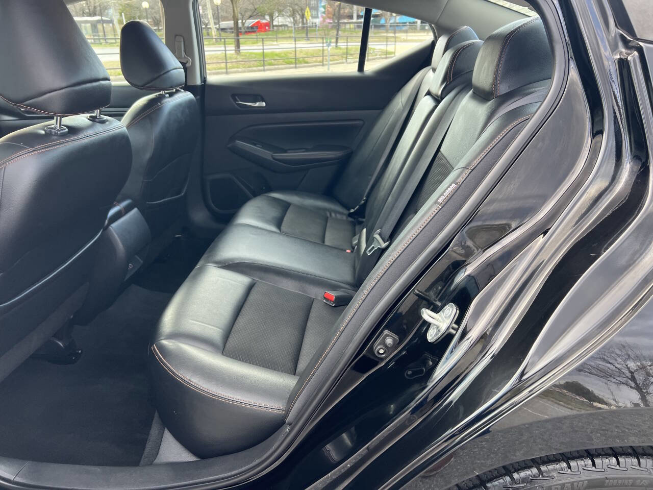 Used 2020 Nissan Altima 2.5 SR image 9