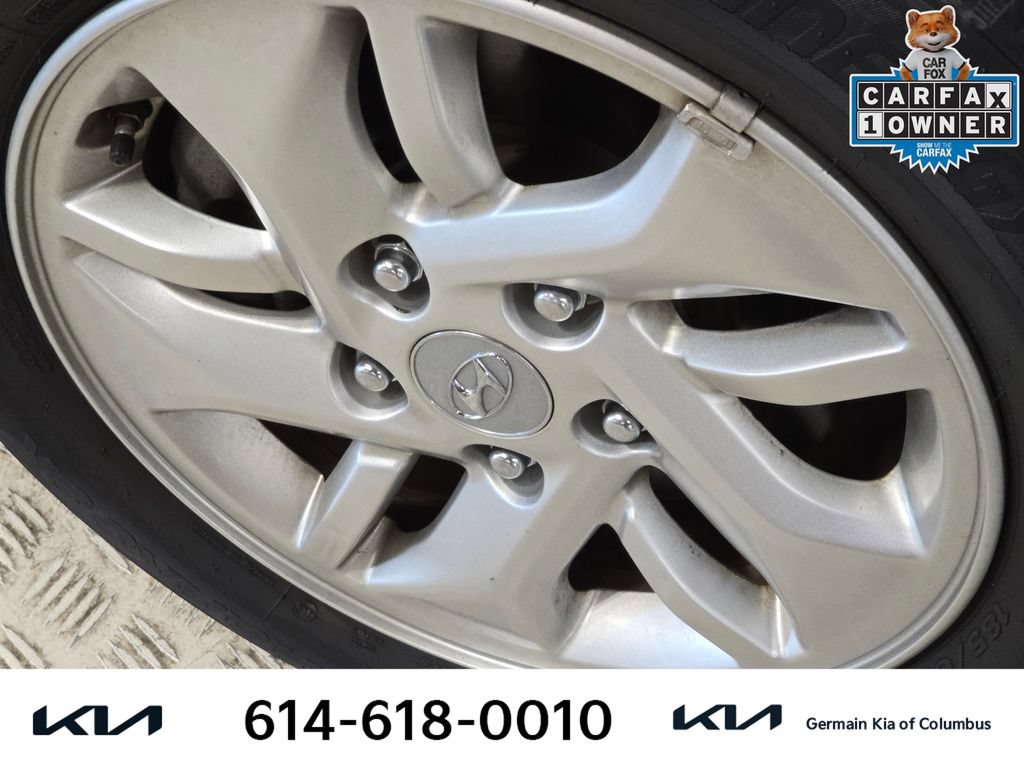 Used 2020 Hyundai Venue SEL FWD image 12