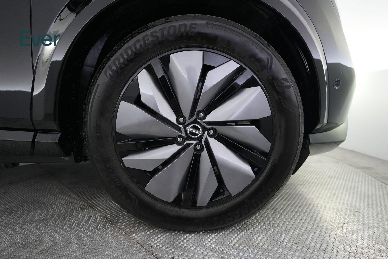 Used 2024 Nissan Ariya AWD image 20