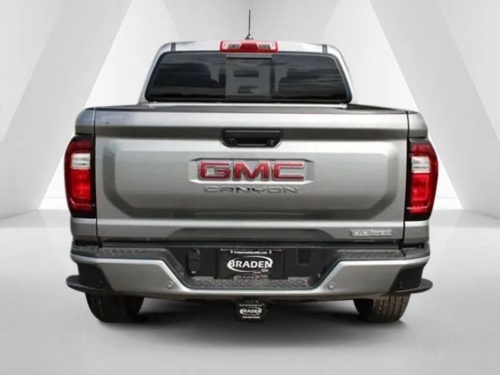 New 2026 GMC Canyon Elevation w/ Convenience Package image 6