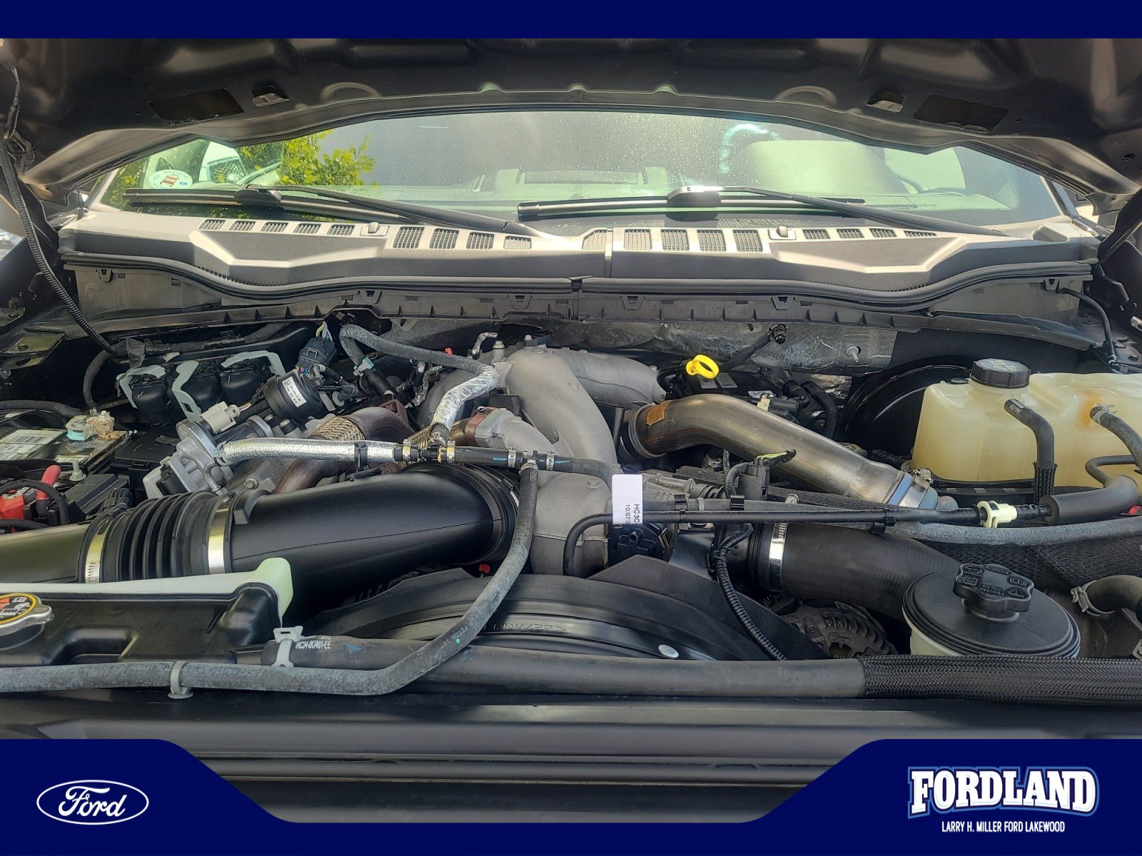 Used 2020 Ford F350 Platinum w/ FX4 Off-Road Package AWD/4WD image 21