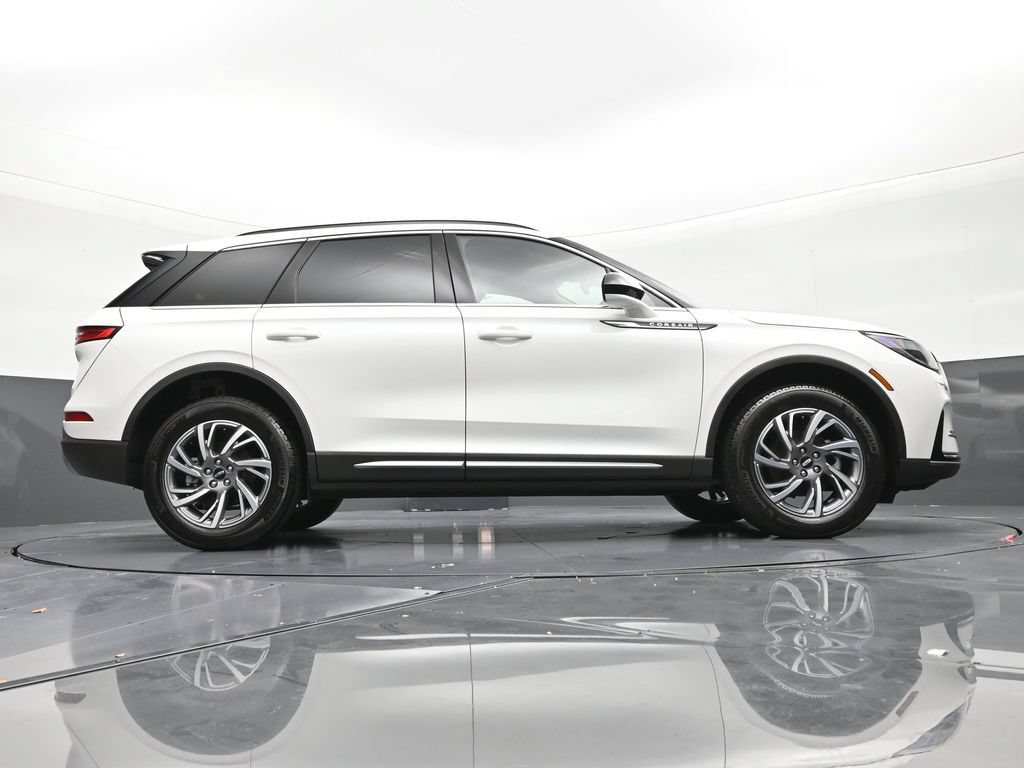 Used 2026 Lincoln Corsair Premiere FWD image 26
