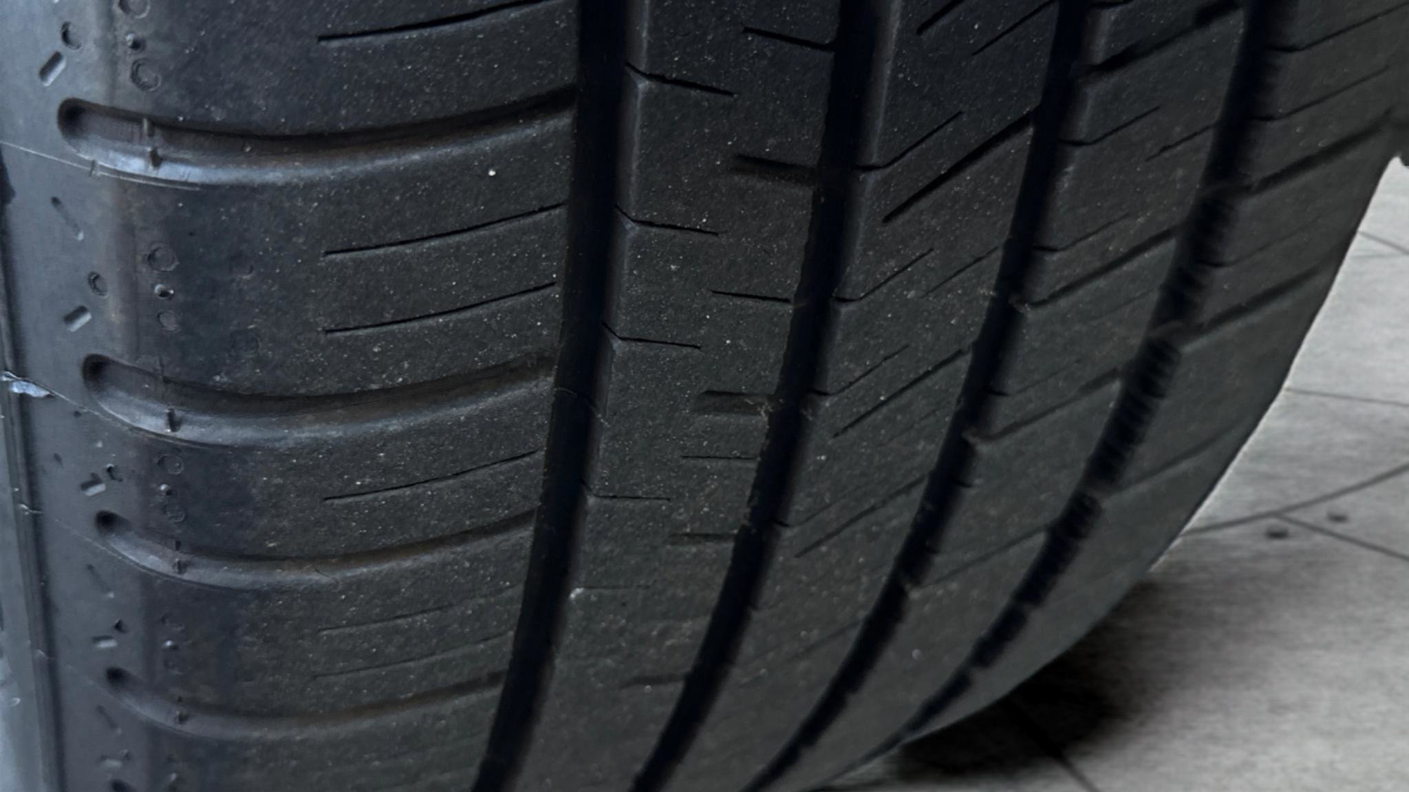 Used 2004 Cadillac XLR image 50