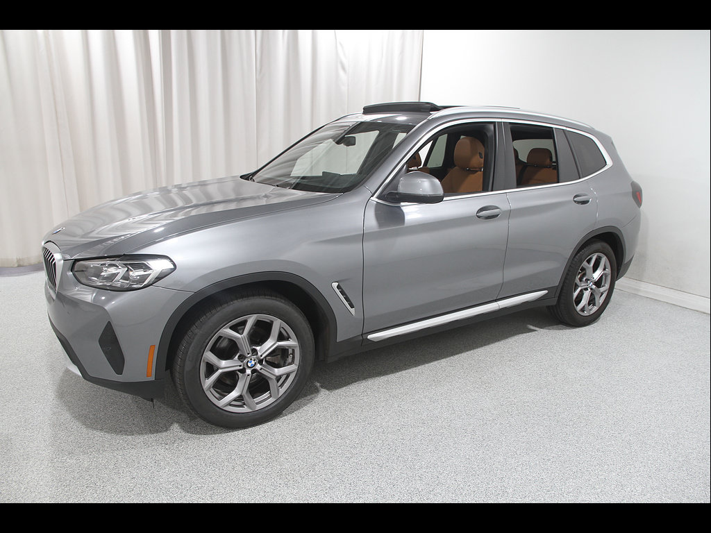 Used 2024 BMW X3 xDrive30i w/ Premium Package AWD/4WD image 3