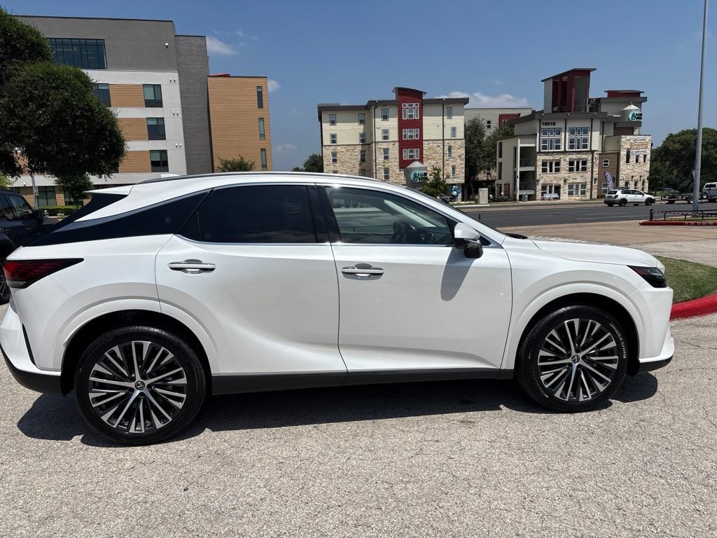 Certified 2025 Lexus RX 350 Premium Plus w/ Accessory Package (Z1) FWD image 6