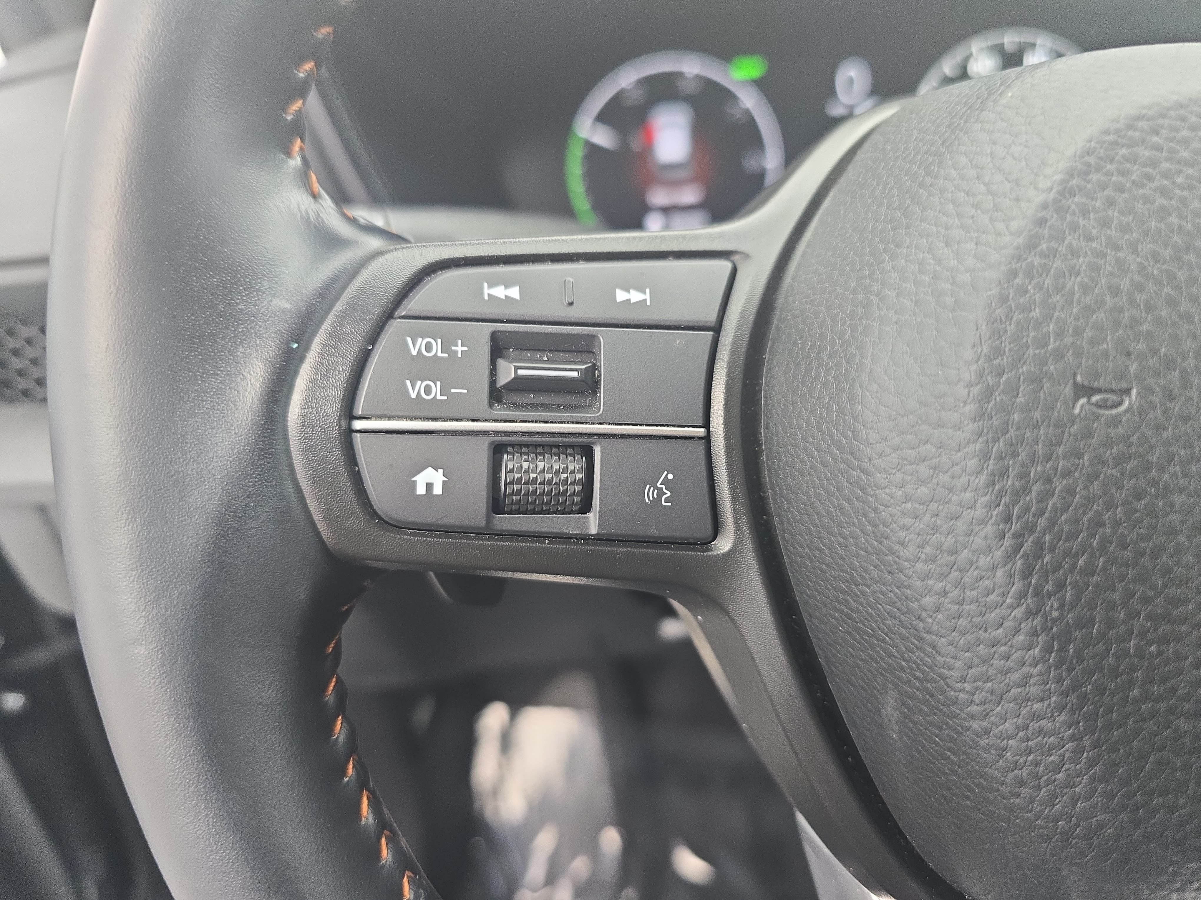 Certified 2025 Honda CR-V Sport-L image 17