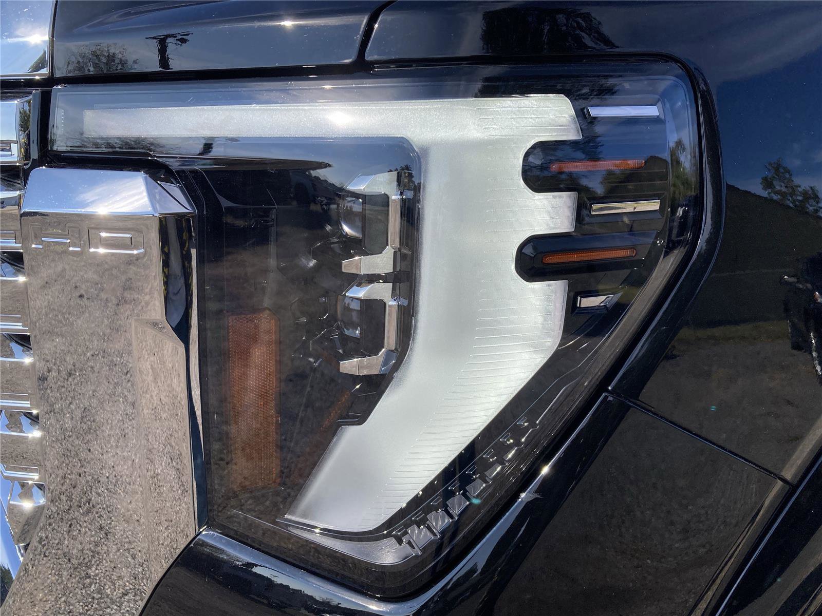 New 2026 GMC Sierra 2500 Denali w/ Denali Reserve Package image 17