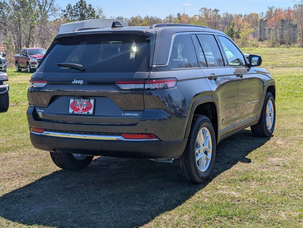 New 2026 Jeep Grand Cherokee Laredo X AWD/4WD image 7