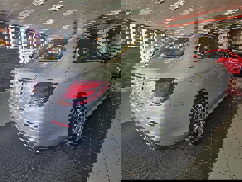 Used 2017 Mercedes-Benz E 300 image 5