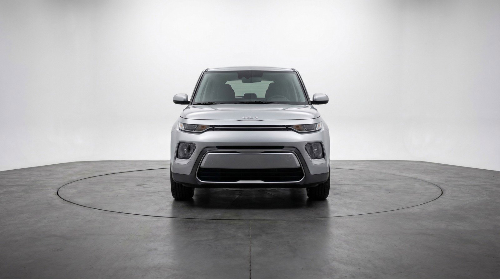 Used 2025 Kia Soul LX w/ LX Technology Package FWD image 2