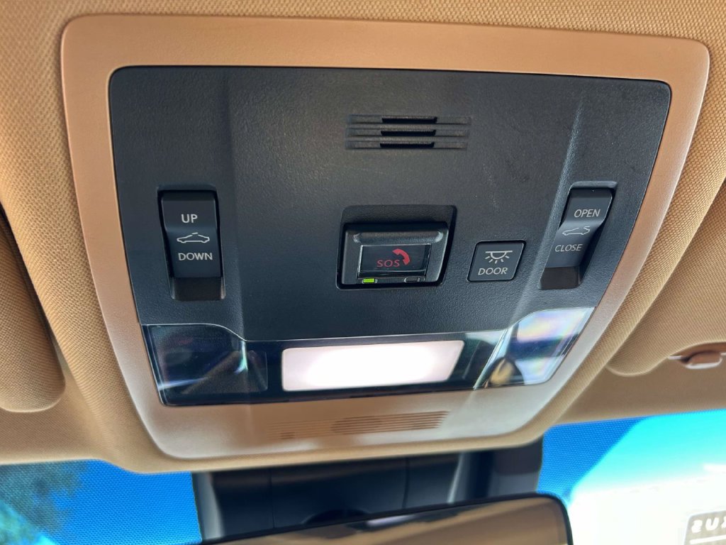 Used 2023 Lexus ES 300h w/ Premium Package FWD image 18