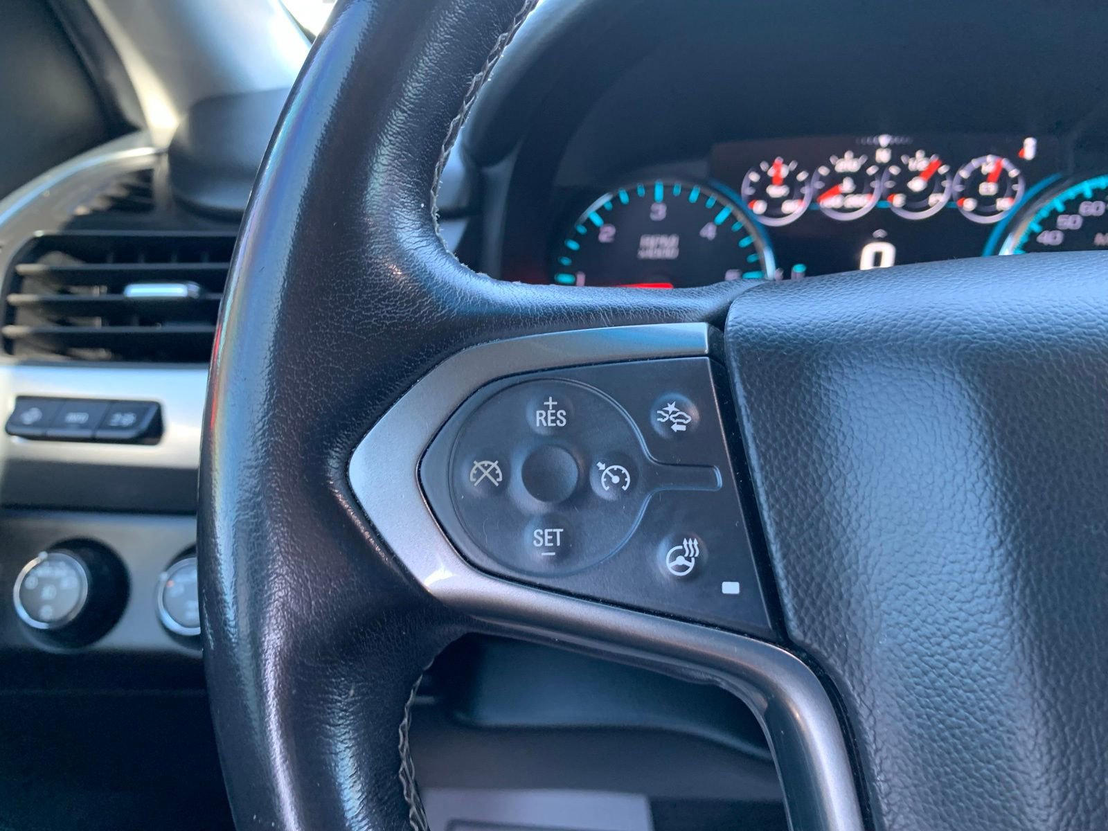 Used 2019 Chevrolet Tahoe Premier w/ Premier Plus Edition image 21