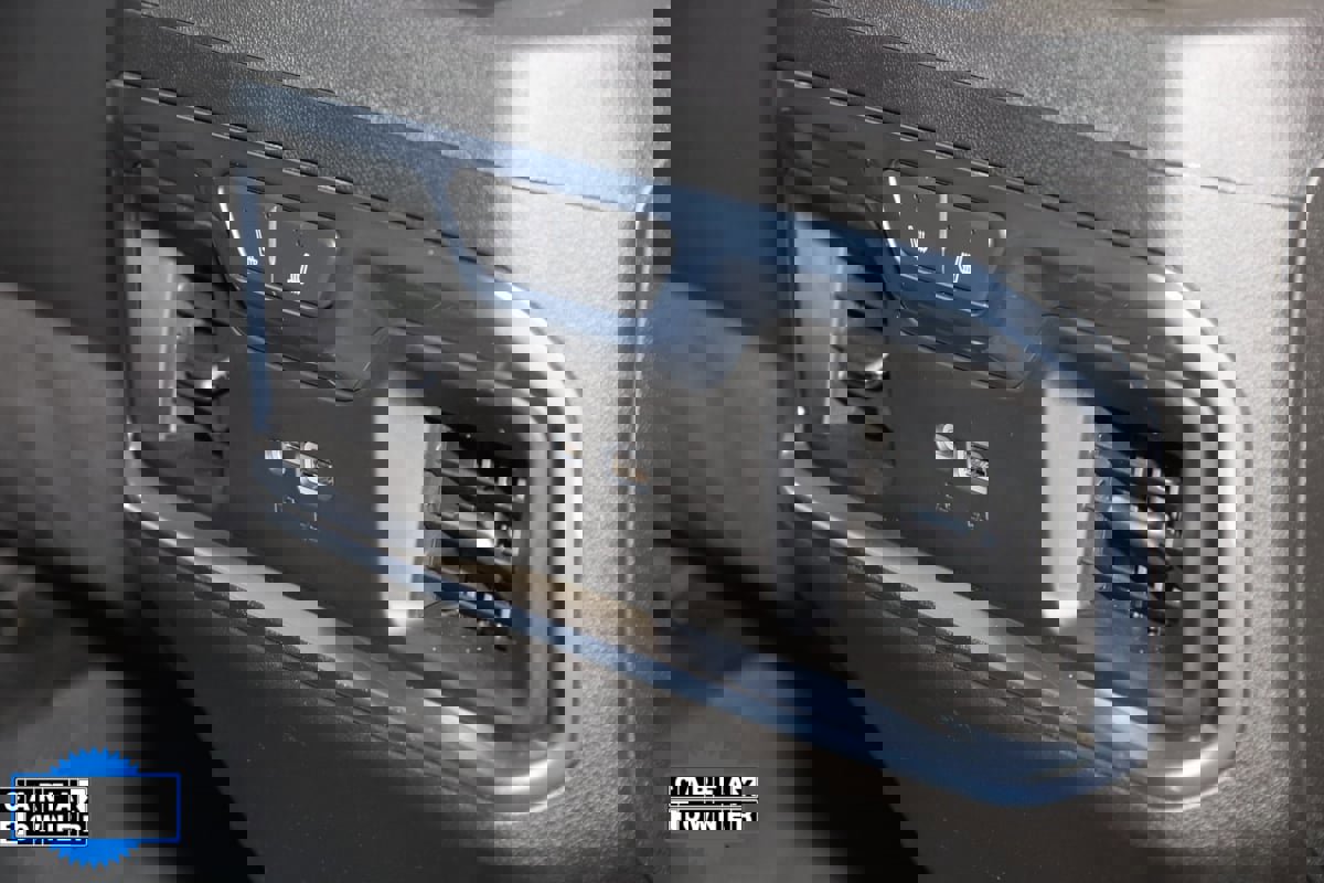 Used 2022 Chevrolet Silverado 1500 LTZ w/ LTZ Premium Package image 16